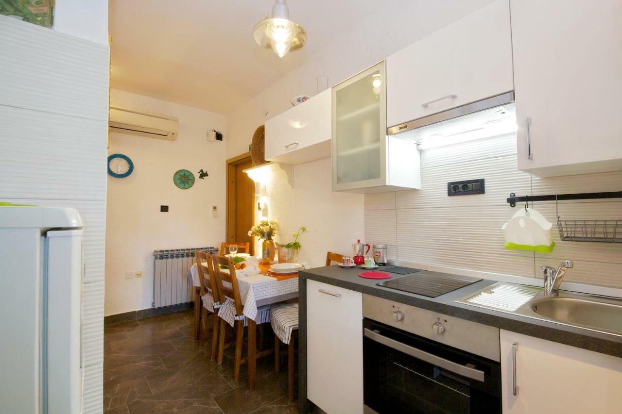 Melanija 2 Apartamento Rovinj Exterior foto